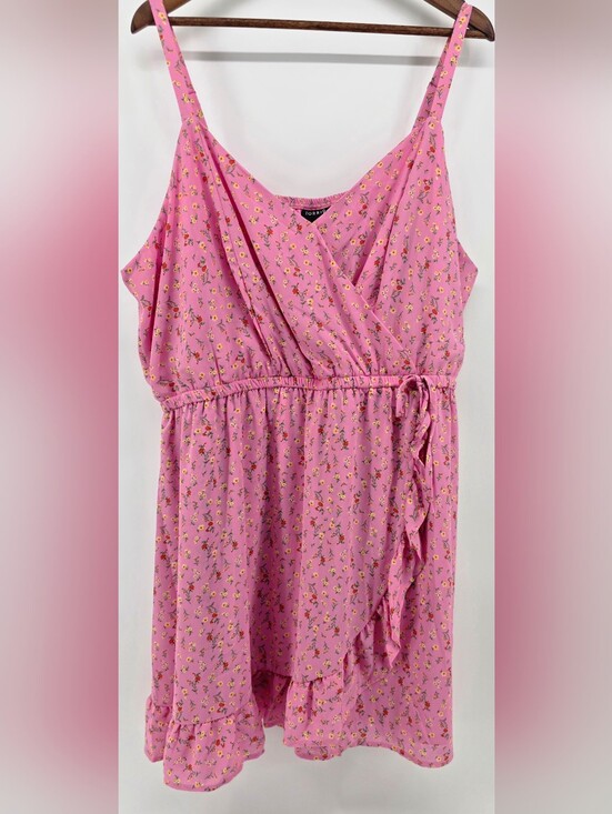 torrid Pants - Torrid Georgette Surplice Wrap Romper Rose Bloom Ditsy Floral Pink – Size 3X